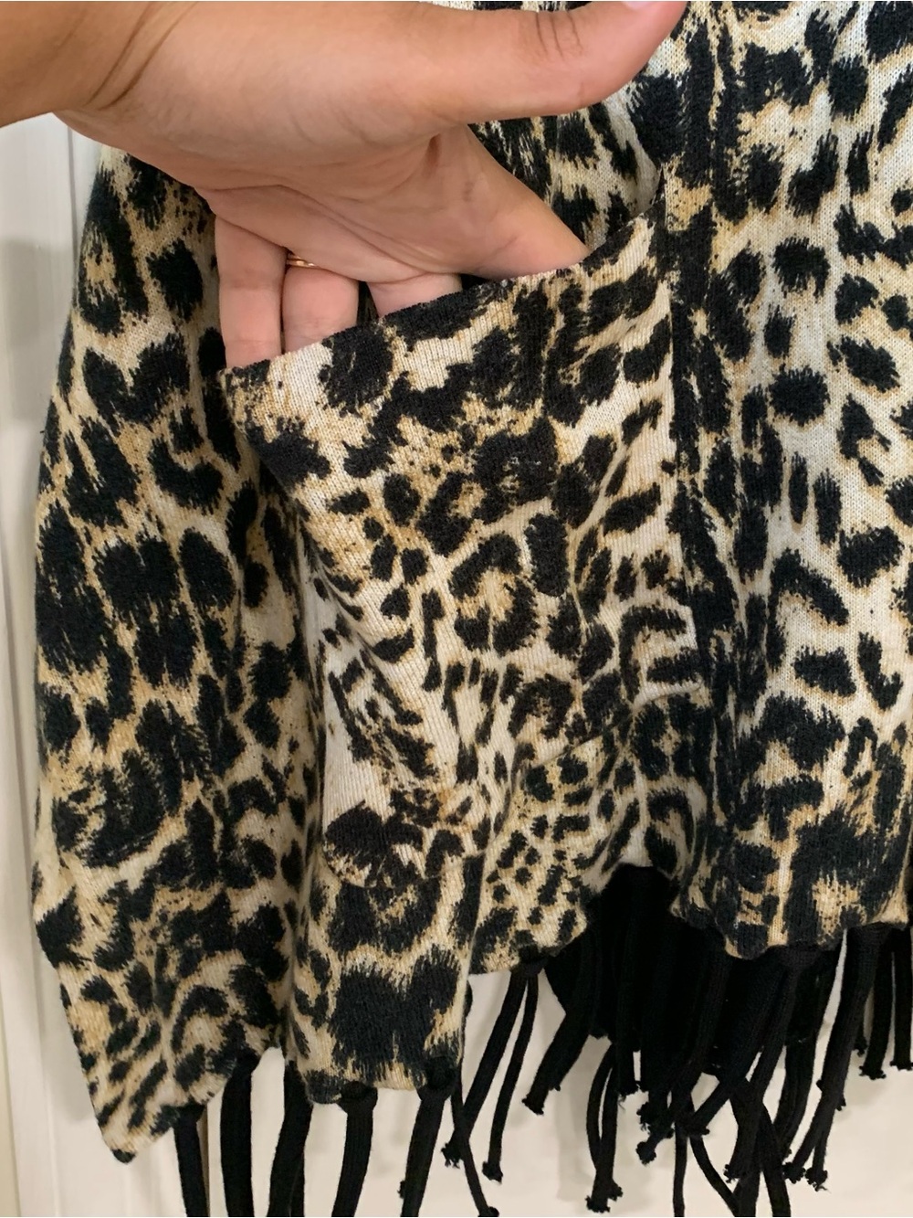 Chicos NEW Animal Print Reversible Cardigan Shrug Fringe Sweater Size Small Med - Picture 2 of 9